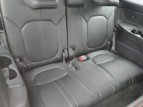 Used 2023 Honda Pilot TrailSport image 18