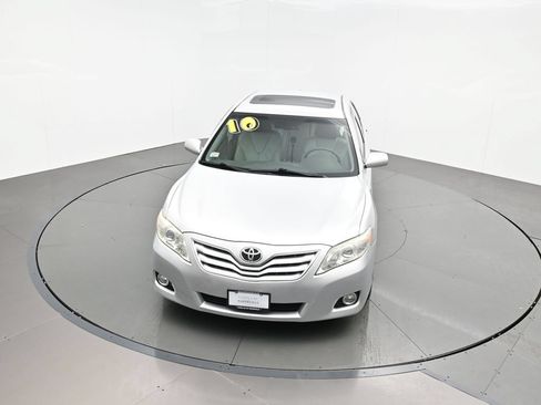 Used 2010 Toyota Camry XLE FWD image 32