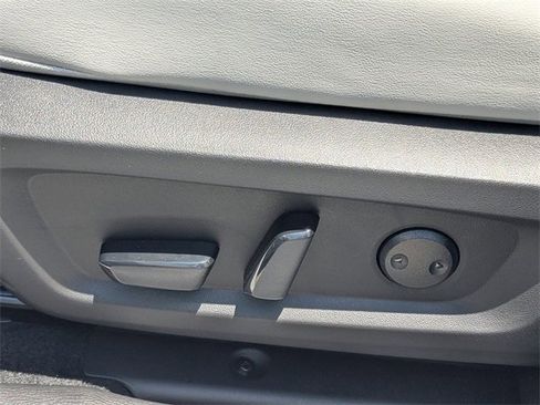 New 2025 Mitsubishi Outlander SE image 20