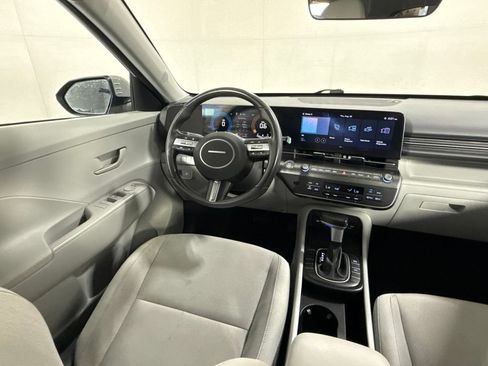 Used 2024 Hyundai Kona SEL FWD image 18