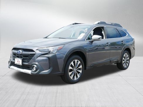 Certified 2025 Subaru Outback Touring w/ Tech Package 3 AWD/4WD image 3