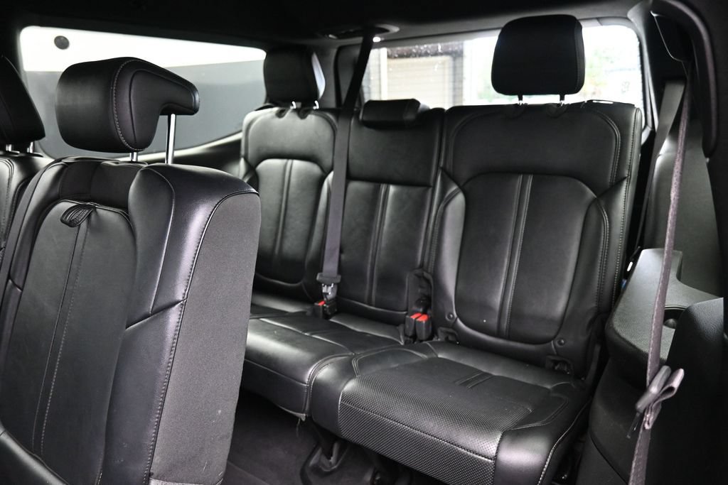 Used 2024 Jeep Wagoneer Series II w/ Flexible Seating Group AWD/4WD image 18