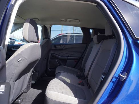 Used 2022 Ford Escape SE image 4