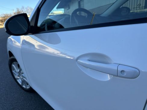 Used 2012 MAZDA MAZDA3 i Touring image 11