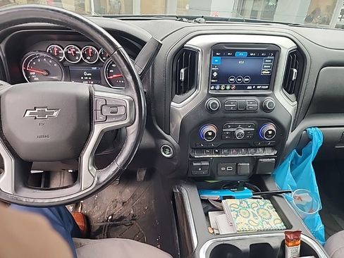 Used 2019 Chevrolet Silverado 1500 LT Trail Boss image 17