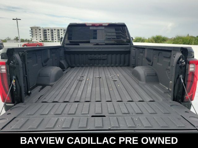 Used 2025 GMC Sierra 3500 Denali Ultimate AWD/4WD image 9