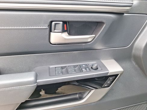 Used 2025 Toyota Tundra Limited image 18