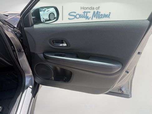 Used 2022 Honda HR-V LX image 32