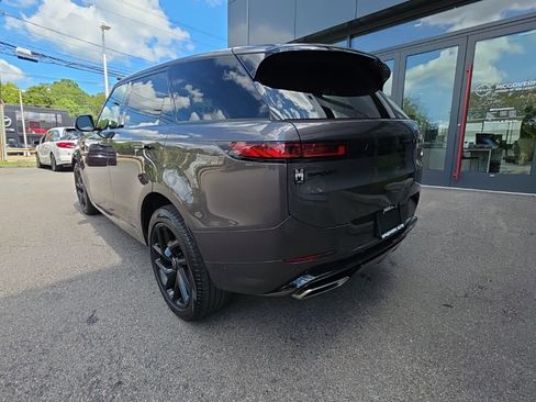 Used 2023 Land Rover Range Rover Sport SE Dynamic AWD/4WD image 5