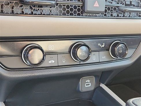 Used 2023 Honda HR-V LX image 15