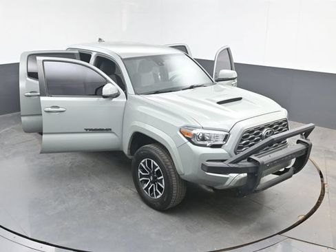 Used 2022 Toyota Tacoma TRD Sport w/ Technology Package AWD/4WD image 49