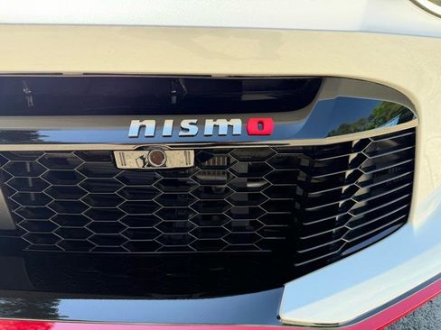 Used 2024 Nissan Z NISMO w/ Floor Mat Package image 31