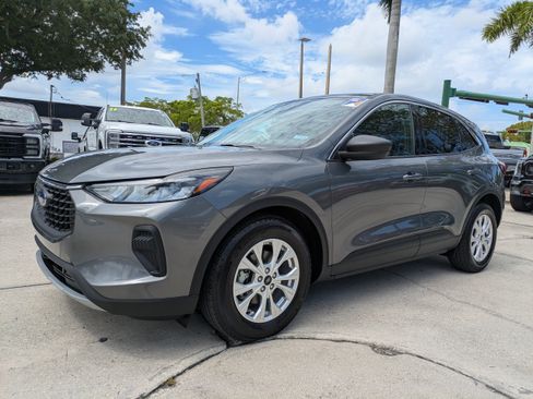 Certified 2023 Ford Escape Active w/ Tech Pack #1 FWD image 7