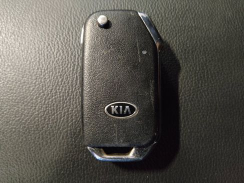 Used 2021 Kia Soul GT-Line FWD image 32