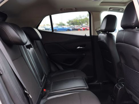 Used 2021 Buick Encore Preferred w/ Safety Package II FWD image 27