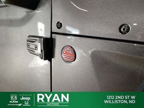 New 2026 Jeep Gladiator Mojave w/ Technology Group AWD/4WD image 12