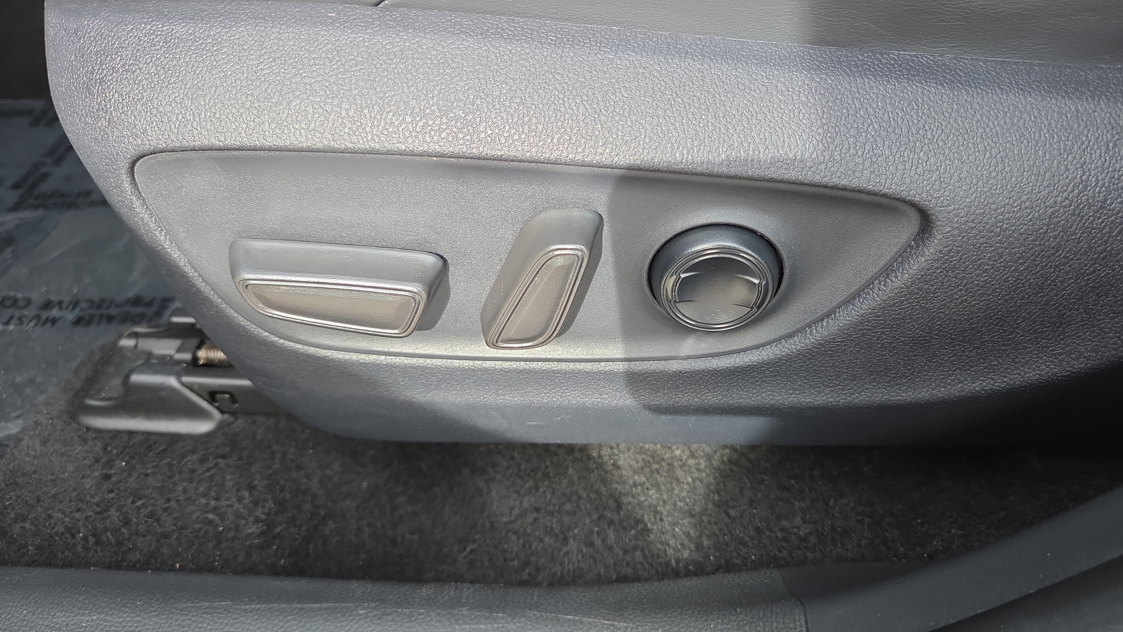Used 2024 Toyota RAV4 Adventure AWD/4WD image 10