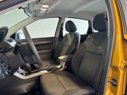 Used 2009 Ford Focus SE image 14