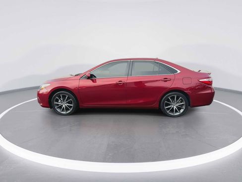 Certified 2017 Toyota Camry XSE image 5