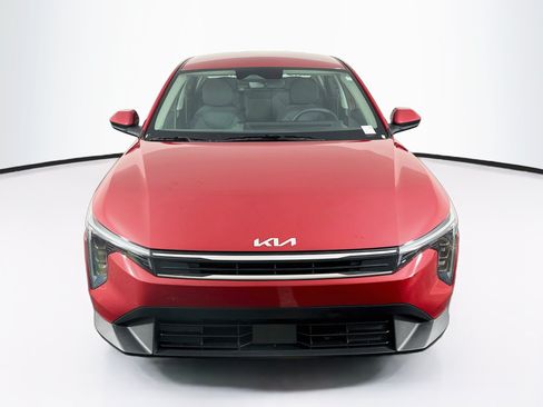 Used 2025 Kia K4 FWD image 2