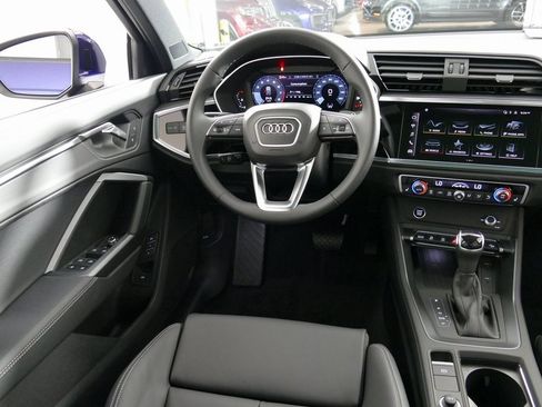 New 2025 Audi Q3 2.0T Premium image 25