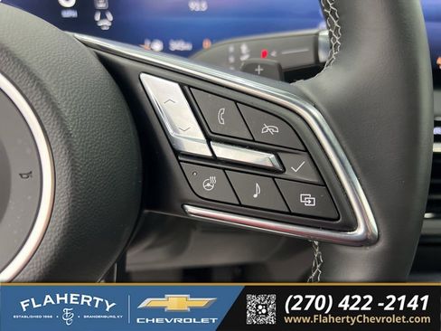 Used 2025 Buick Enclave Preferred AWD/4WD image 27