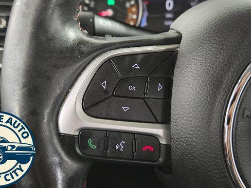 Used 2018 Jeep Compass Trailhawk w/ Leather Interior Group AWD/4WD image 13