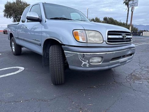 Used 2000 Toyota Tundra SR5 image 9