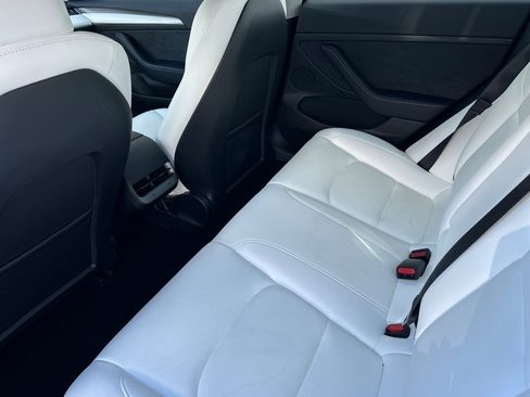Used 2023 Tesla Model 3 Standard Range image 13