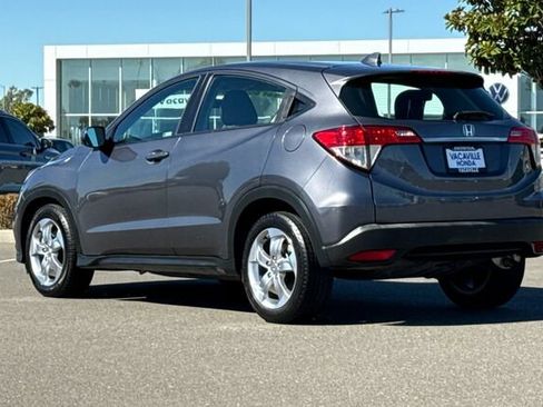 Used 2021 Honda HR-V LX image 6
