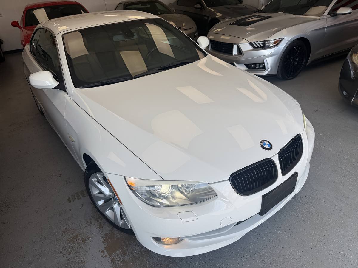Used 2013 BMW 328i Convertible RWD image 10