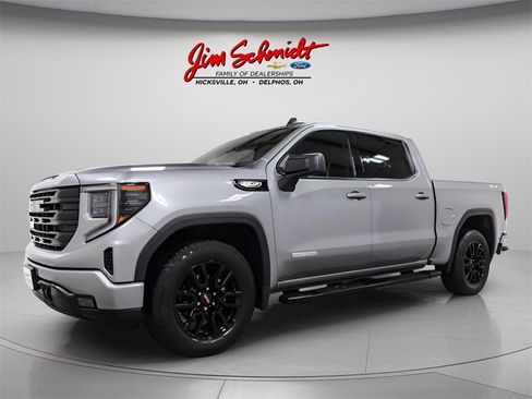 Used 2023 GMC Sierra 1500 Elevation w/ Preferred Package image 3