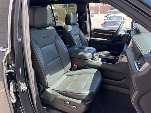 Used 2022 GMC Yukon Denali AWD/4WD image 25