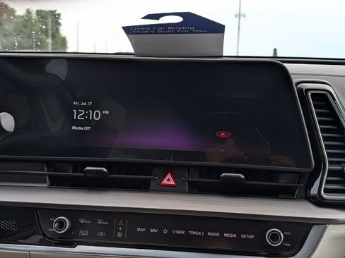 Used 2023 Kia Sportage EX FWD image 19