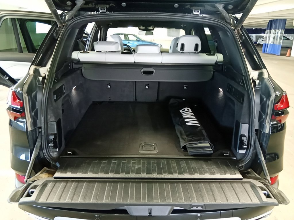 Used 2025 BMW X5 xDrive40i AWD/4WD image 11