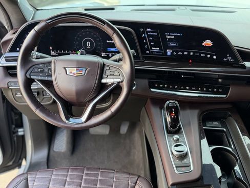 Used 2024 Cadillac Escalade ESV Sport Platinum w/ LPO, ONYX Package AWD/4WD image 22