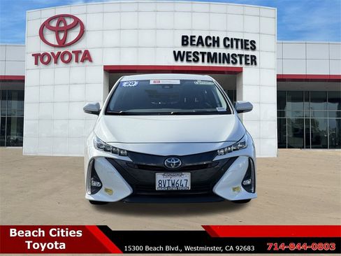 Certified 2020 Toyota Prius Prime Limited w/ Carpet Mat Package image 4