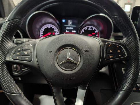 Used 2019 Mercedes-Benz GLC 300 4MATIC Coupe image 10