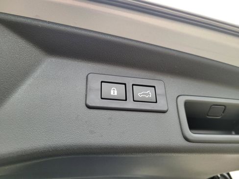 New 2026 Subaru Outback Premium image 19