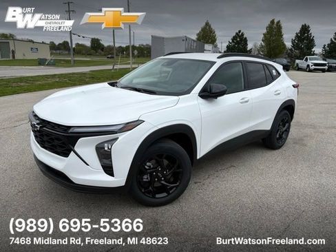 New 2026 Chevrolet Trax LT w/ Driver Confidence Package FWD image 1
