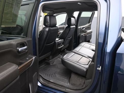 Used 2021 Chevrolet Silverado 1500 LT Trail Boss w/ Convenience Package II AWD/4WD image 16