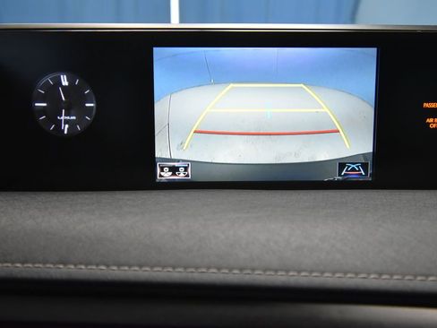 Used 2019 Lexus UX 250h image 17