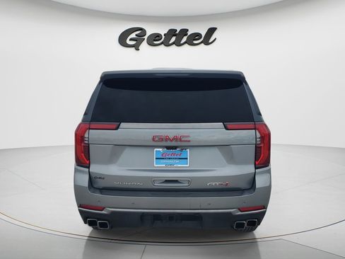 Used 2025 GMC Yukon AT4 w/ AT4 Premium Package AWD/4WD image 6