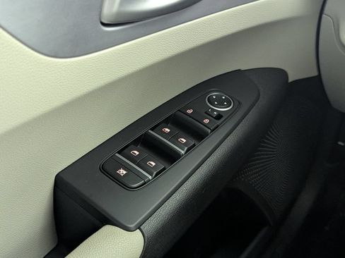 Used 2023 Kia Forte LXS w/ LXS Technology Package FWD image 15