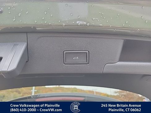 New 2026 Volkswagen Atlas Cross Sport SE image 35