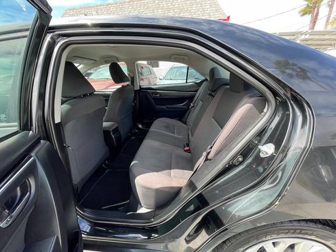 Used 2017 Toyota Corolla LE FWD image 13