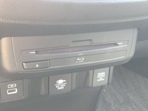 Used 2024 Honda Odyssey Touring image 28