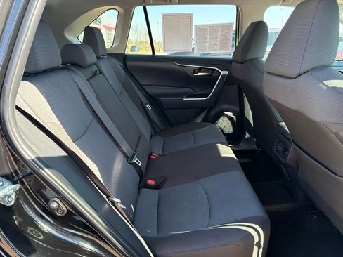 Certified 2025 Toyota RAV4 XLE AWD/4WD image 16