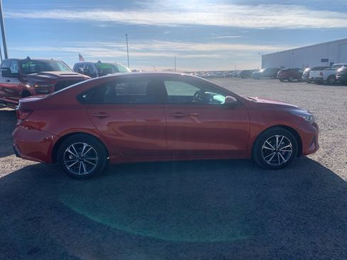 Used 2023 Kia Forte LXS w/ LXS Technology Package image 5