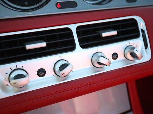 Used 2001 BMW Z8 image 27